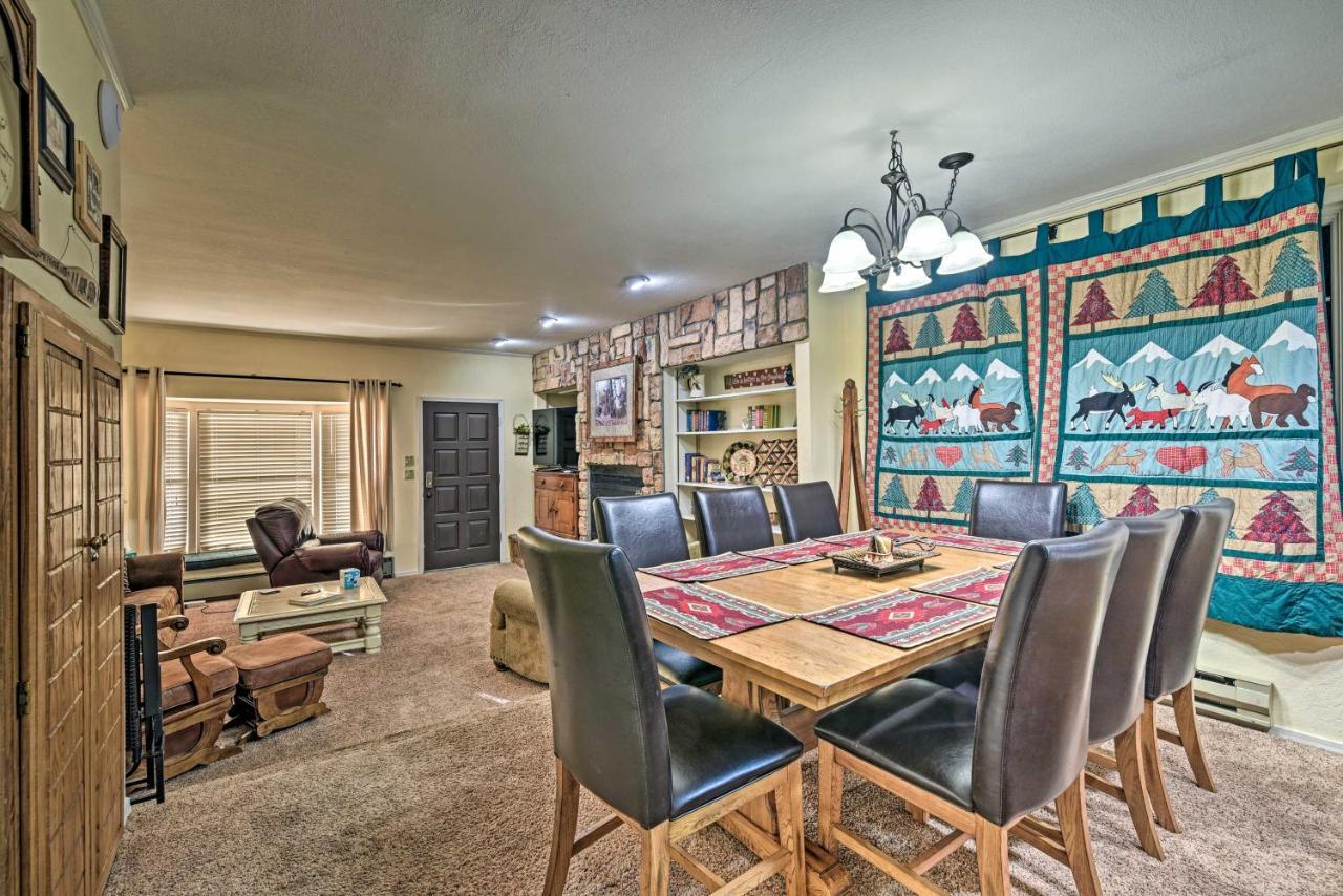 Red River Townhome With Balcony And Mtn Views! Exterior foto